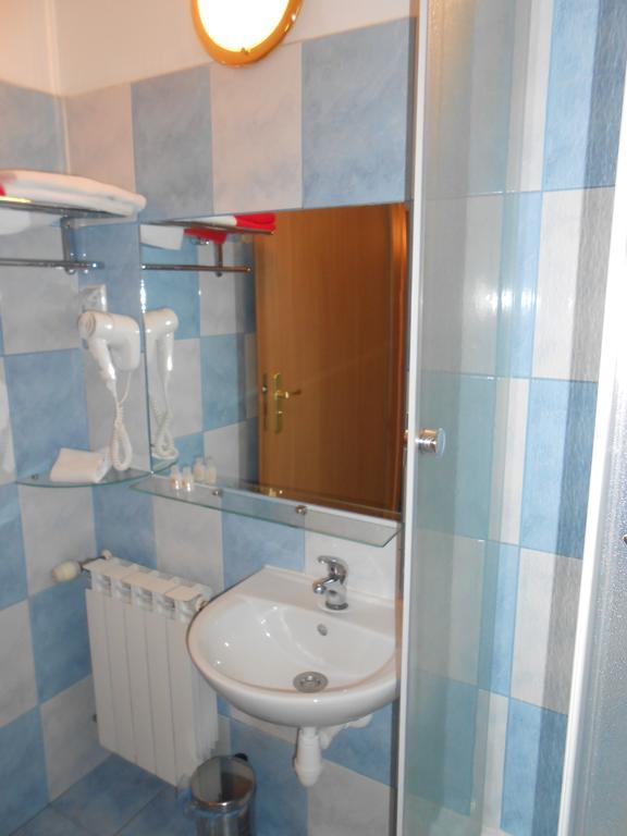 Hotel As Biała Podlaska Extérieur photo