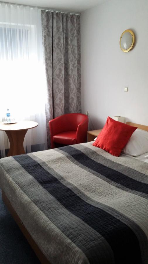 Hotel As Biała Podlaska Extérieur photo